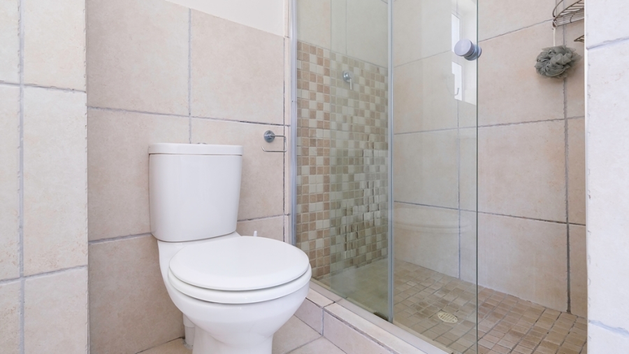 To Let 3 Bedroom Property for Rent in Kingswood Golf Estate Western Cape